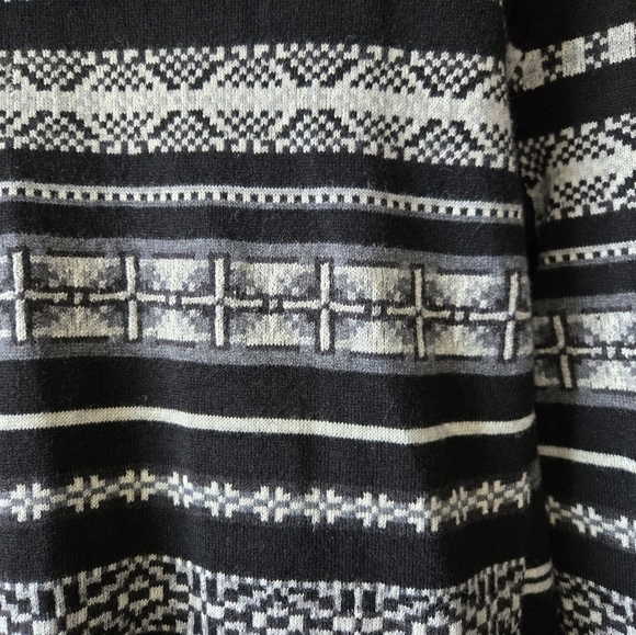 Smartwool Merino Wool Hooded Black and Gray Patterned Sweater Dress. Size 10 - Picture 5 of 11